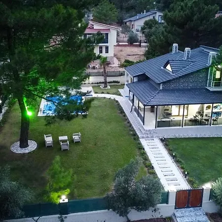 Sk Pool & Sauna *