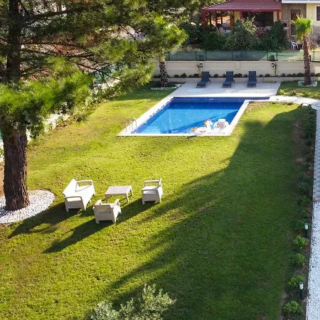 Sk Pool & Sauna Lejlighed Urla