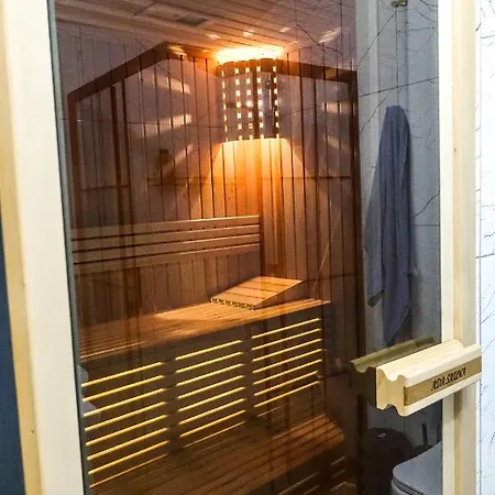 Sk Pool & Sauna Lejlighed Urla